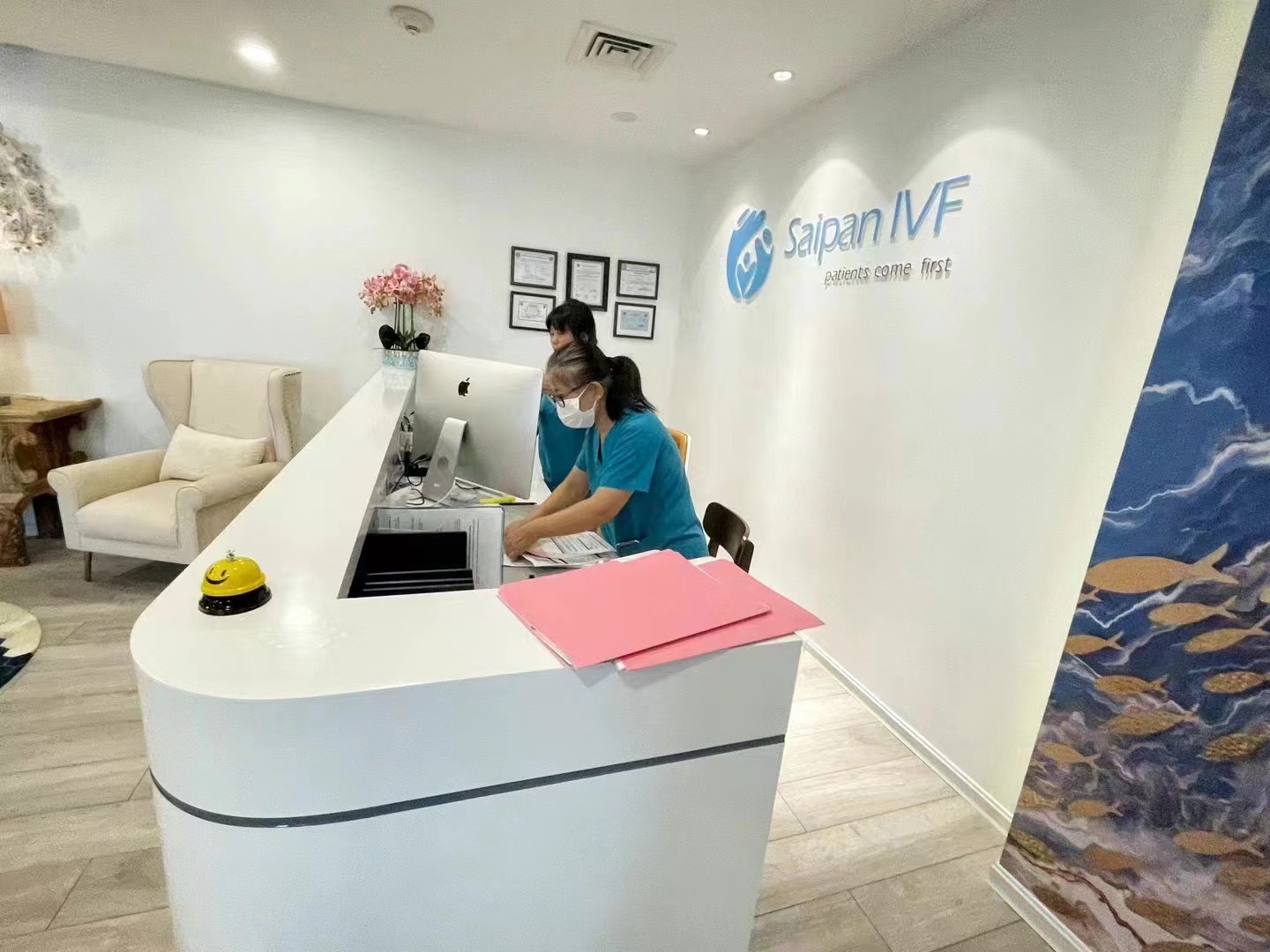 Reception desk